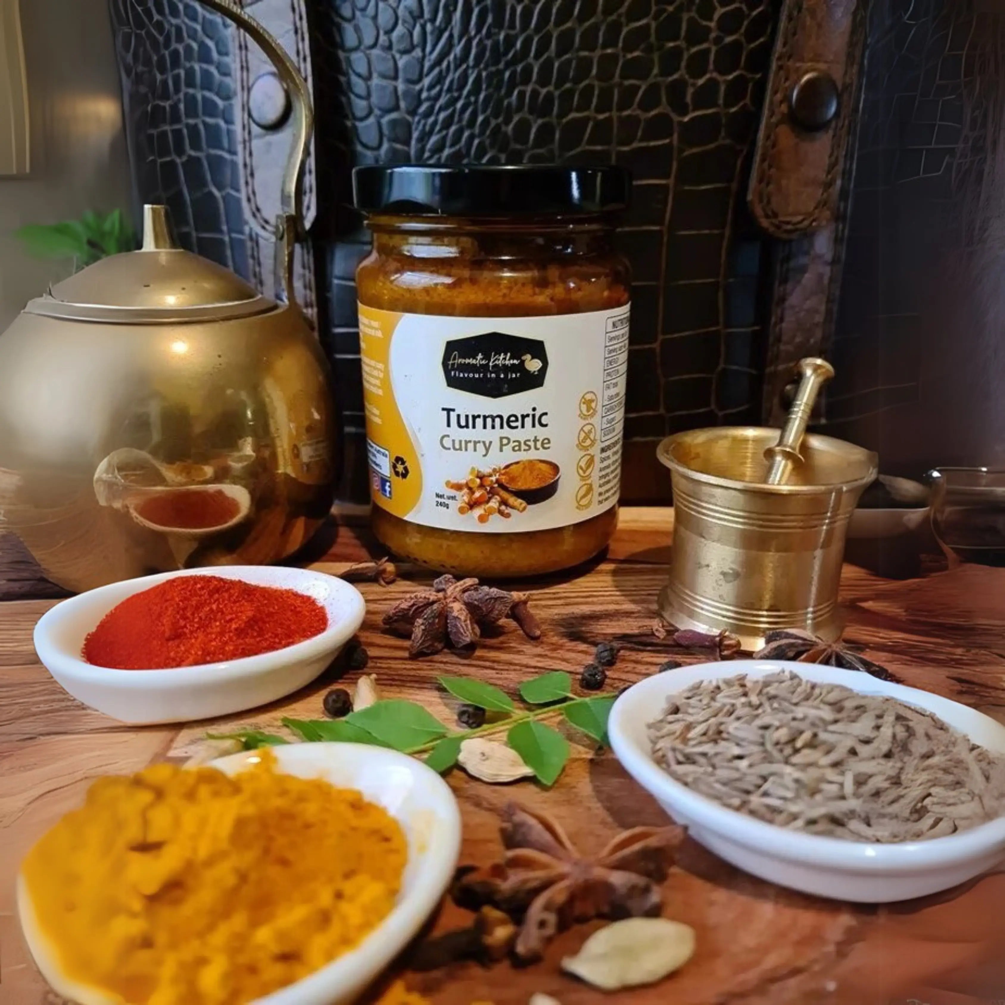 Aromatic Kitchen Turmeric Curry Paste – Earthy golden curry base